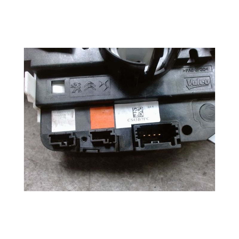 BLOC COMMODOS PEUGEOT 208