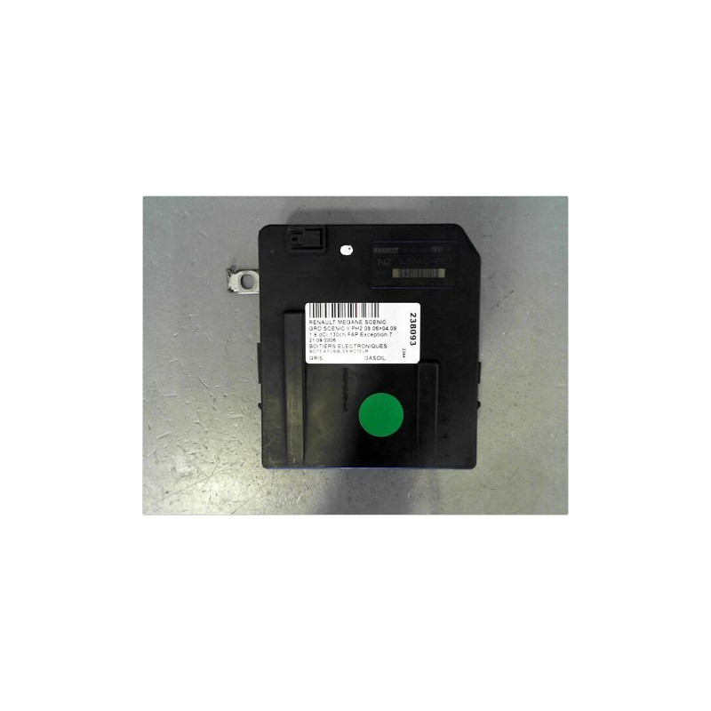 BOITE A FUSIBLES RENAULT GRD SCENIC II PH2 06-09