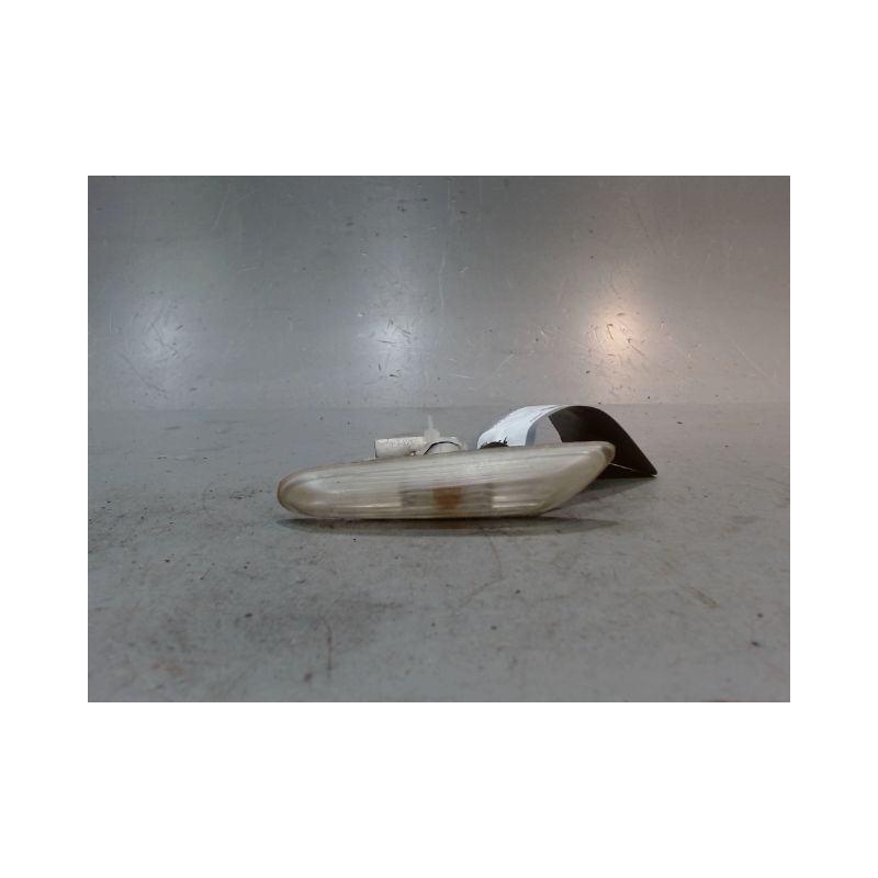 REPETITEUR AILE GAUCHE B.M.W. SERIE 1