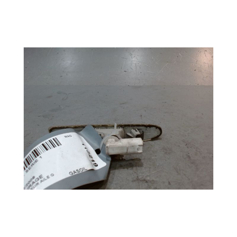 REPETITEUR AILE GAUCHE B.M.W. SERIE 1