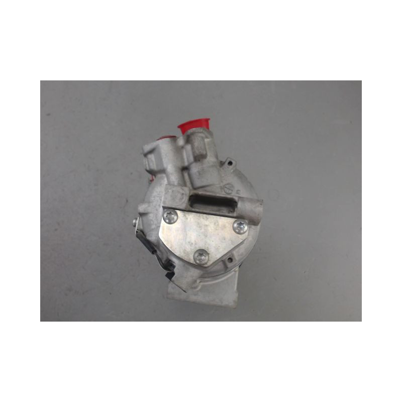 COMPRESSEUR AIR CONDITIONNE RENAULT CLIO