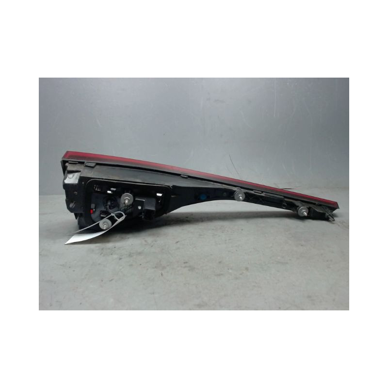 FEU ARRIERE INTERIEUR DROIT RENAULT MEGANE