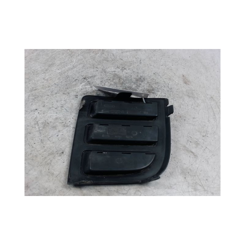 OBTURATEUR PHARE ADDITIONNEL PARE-CHOC AVD FORD FUSION