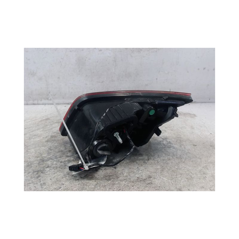 FEU ARRIERE INTERIEUR GAUCHE PEUGEOT 308