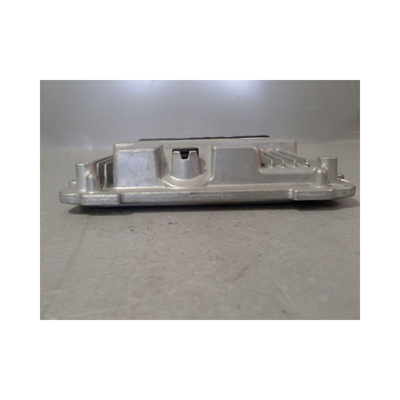 CALCULATEUR MOTEUR FORD C-MAX