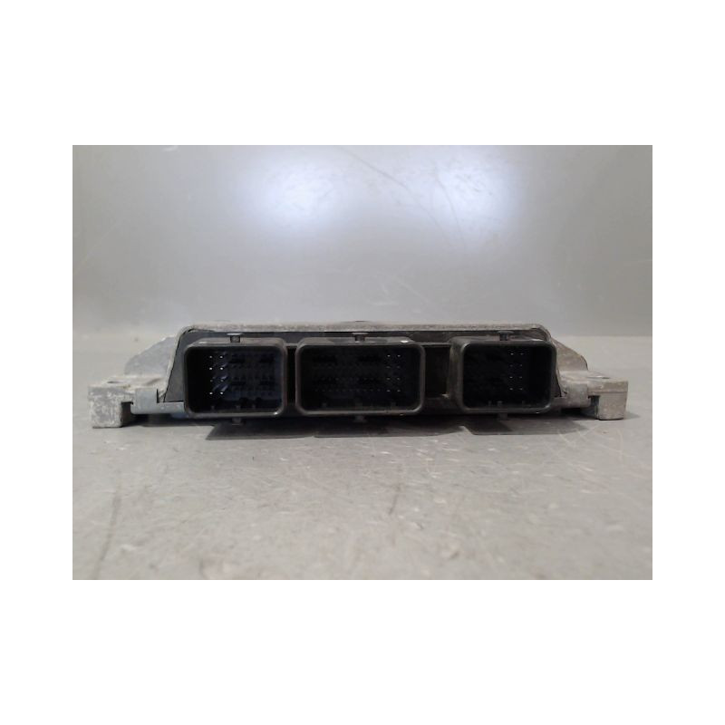 CALCULATEUR MOTEUR RENAULT CLIO III 2007-