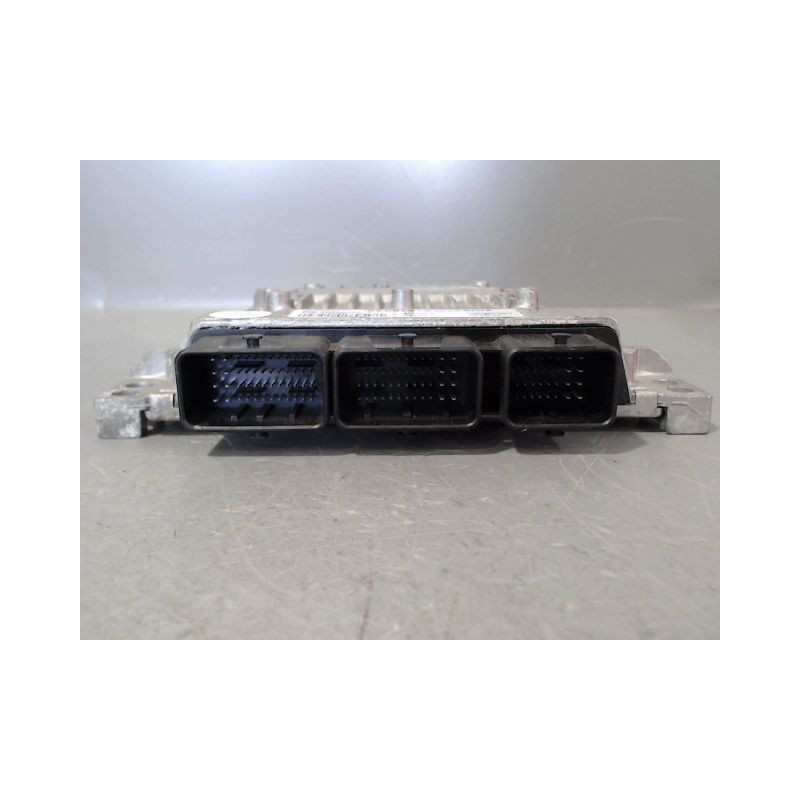 CALCULATEUR MOTEUR FORD MONDEO
