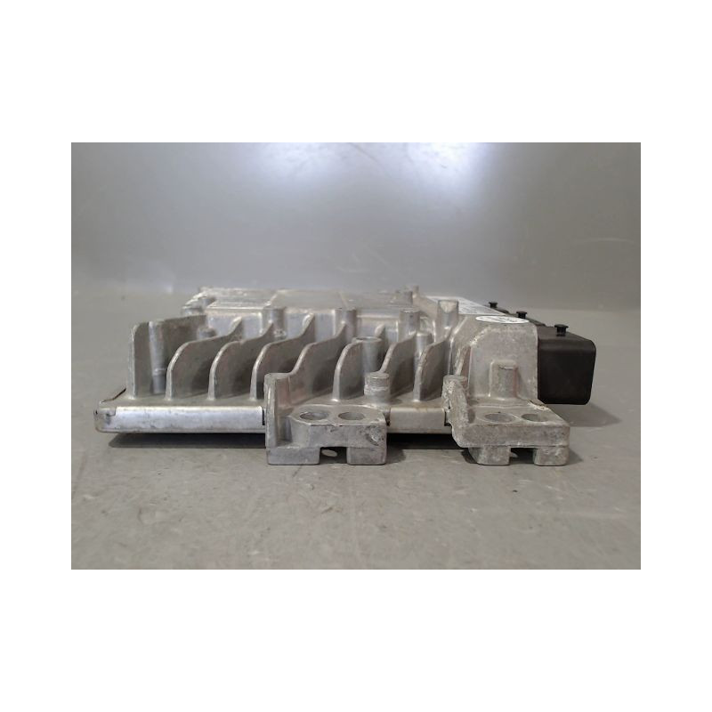 CALCULATEUR MOTEUR FORD MONDEO