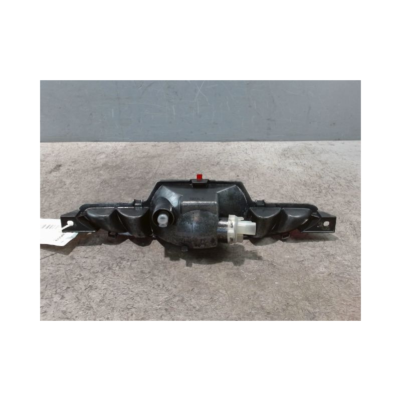 FEU BROUILLARD CENTRAL ARRIERE PEUGEOT 208