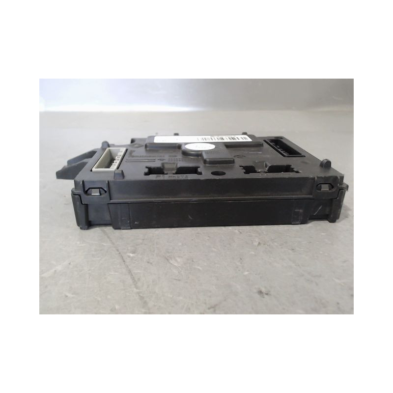 BOITIER GESTION HABITACLE RENAULT CLIO IV Phase 1 2012-...