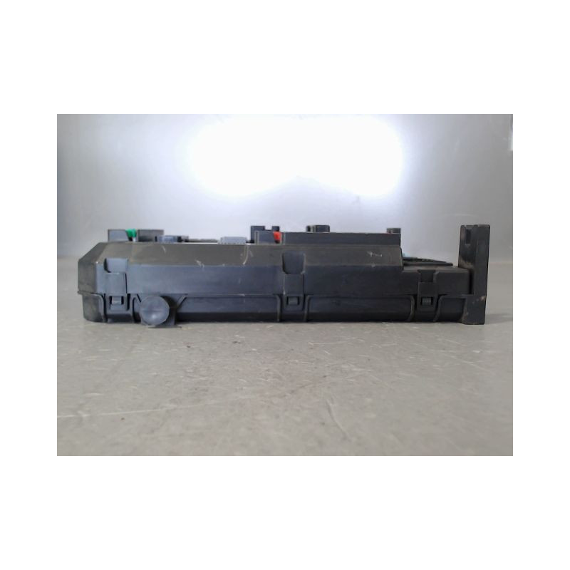 BOITIER GESTION HABITACLE PEUGEOT 208 Phase 1 2012-...