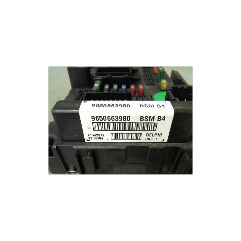BOITE A FUSIBLES PEUGEOT 206 98-09