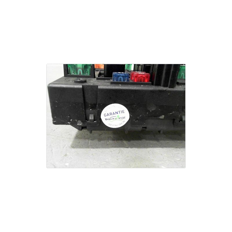 BOITE A FUSIBLES PEUGEOT 206 98-09