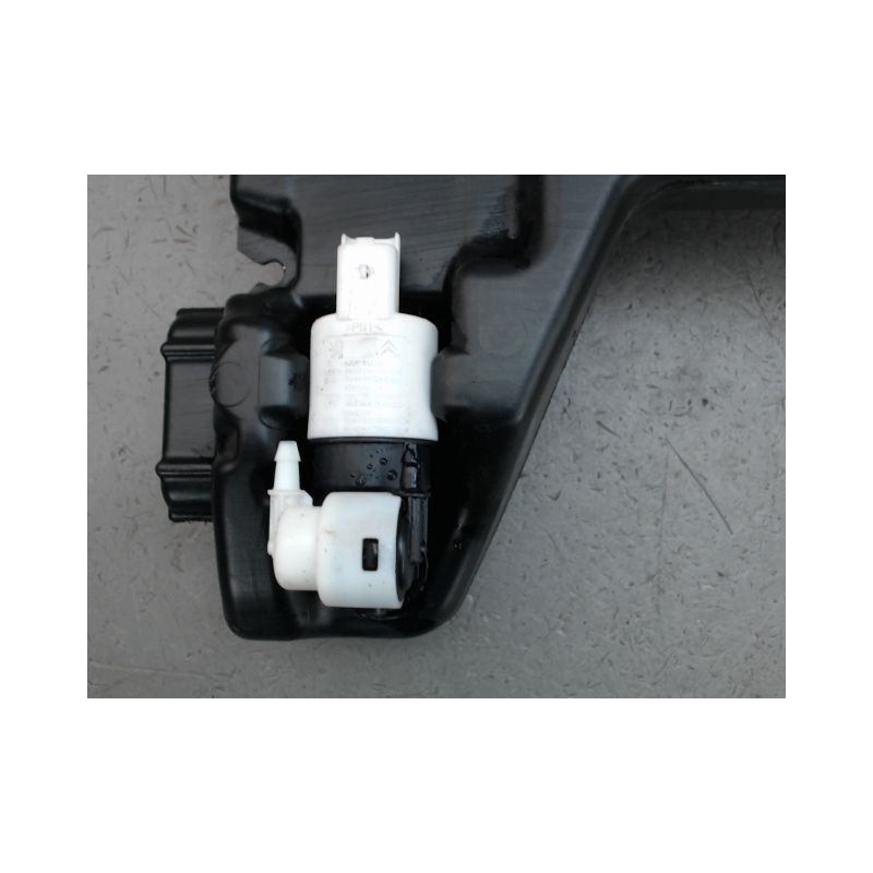 RESERVOIR LAVE-GLACE AVANT CITROEN C4