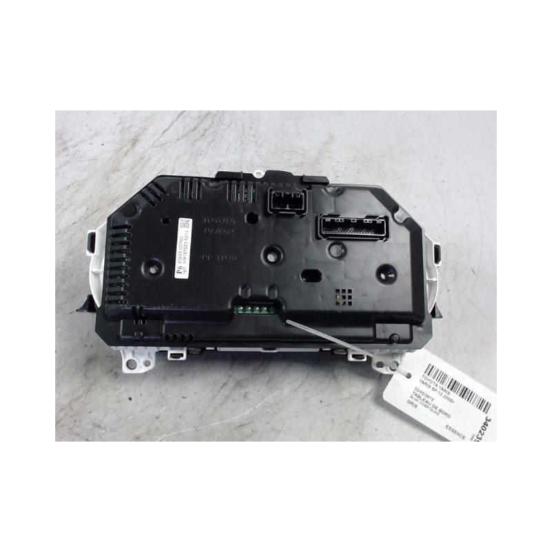 BLOC COMPTEURS TOYOTA YARIS 2005-