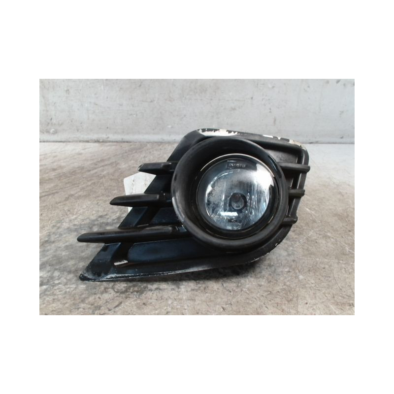 PHARE ANTIBROUILLARD AVANT GAUCHE AIXAM S8