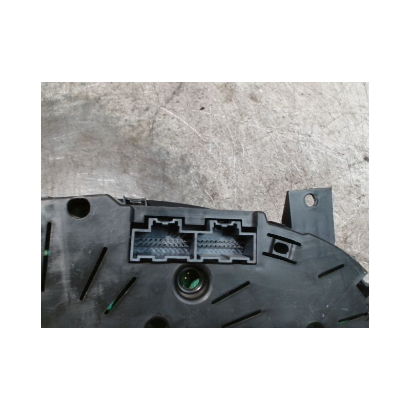 BLOC COMPTEURS JEEP CHEROKEE 2004-