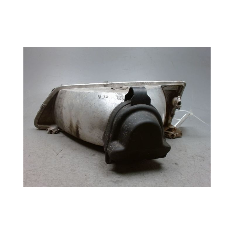 PHARE DROIT PEUGEOT 106 92-96