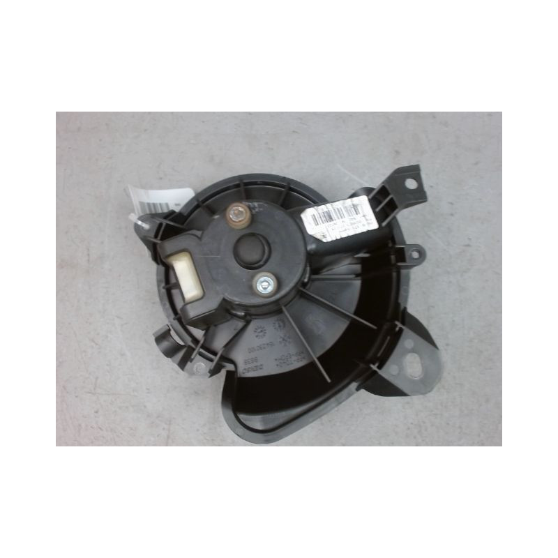 MOTEUR VENTILATEUR CHAUFFAGE OPEL CORSA 06-09