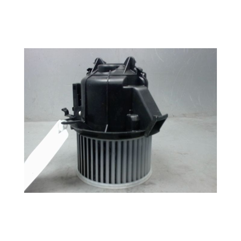 MOTEUR VENTILATEUR CHAUFFAGE PEUGEOT 208