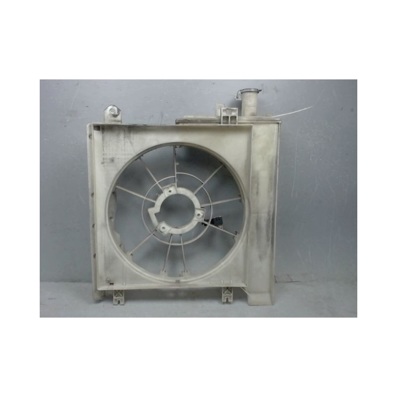 SUPPORT DE VENTILATEUR TOYOTA AYGO 5P