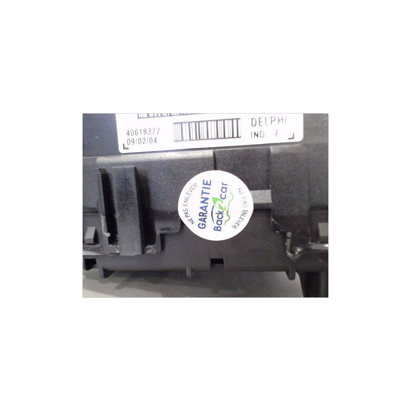 BOITE A FUSIBLES PEUGEOT 206 98-09