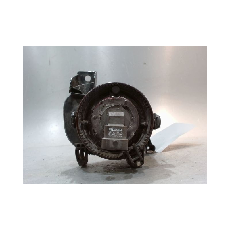 PHARE ANTIBROUILLARD AVANT GAUCHE TOYOTA AVENSIS