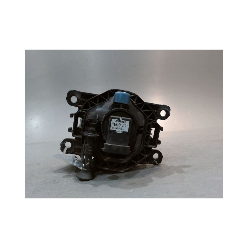 PHARE ANTIBROUILLARD AVANT DROIT RENAULT KANGOO