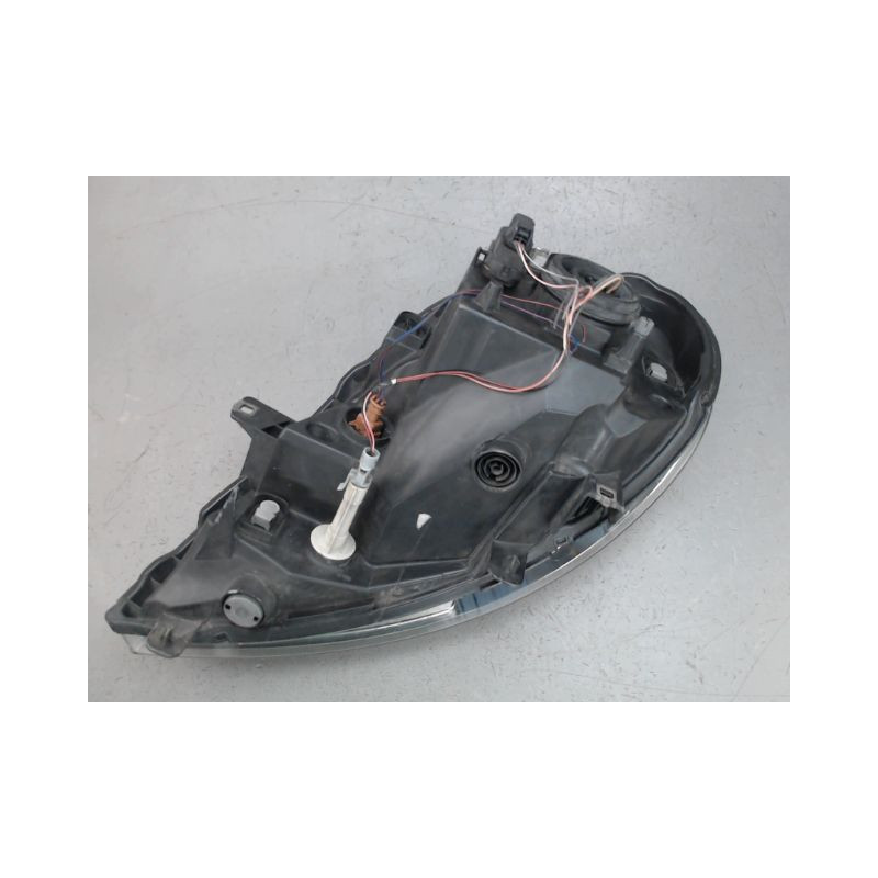 PHARE DROIT RENAULT TRAFIC