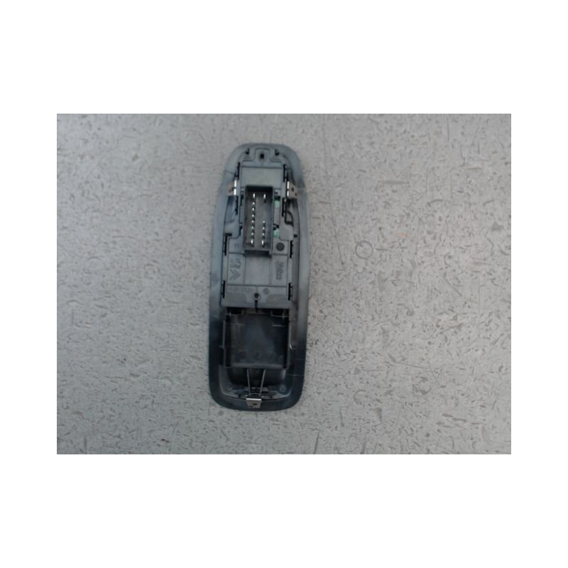 COMMANDE LEVE-GLACE PORTE AVG PEUGEOT 208