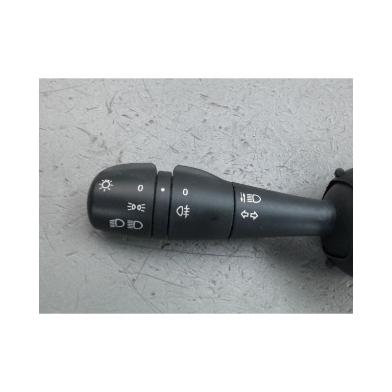 COMMANDE CLIGNOTANT DACIA SANDERO