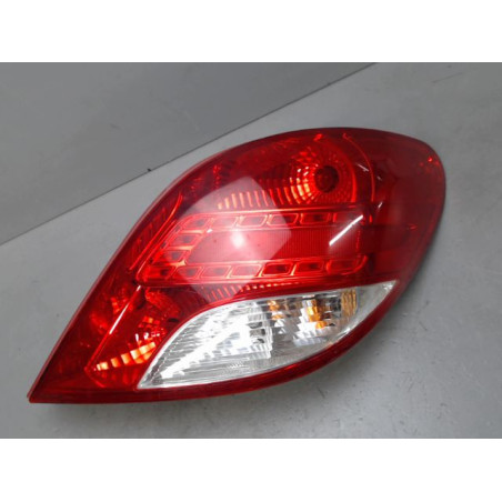 FEU ARRIERE DROIT PEUGEOT 207