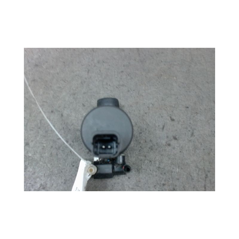 POMPE LAVE-GLACE AVANT DACIA SANDERO 2008-