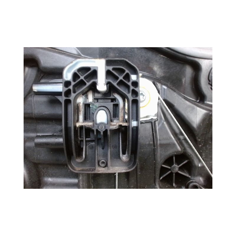 MECANISME+MOTEUR LEVE-GLACE ARRIERE DROIT FORD FIESTA