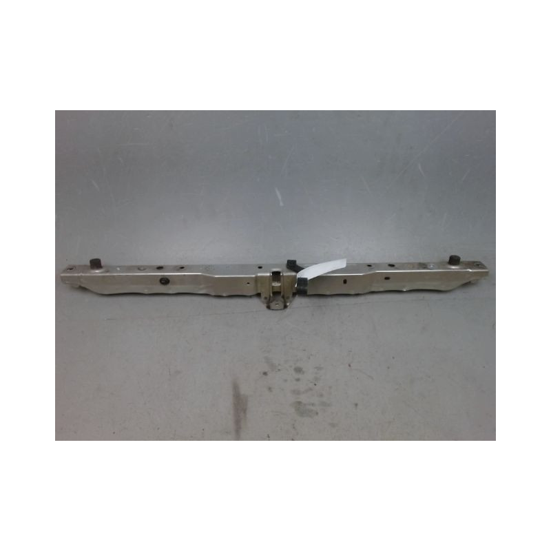 TRAVERSE SUPERIEURE ARMATURE AVANT TOYOTA RAV4 2006