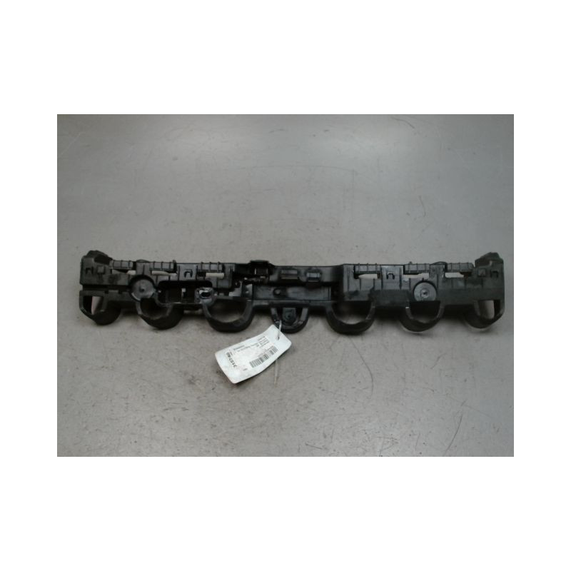 SUPPORT CENTRAL PARE-CHOC ARRIERE  RENAULT CLIO