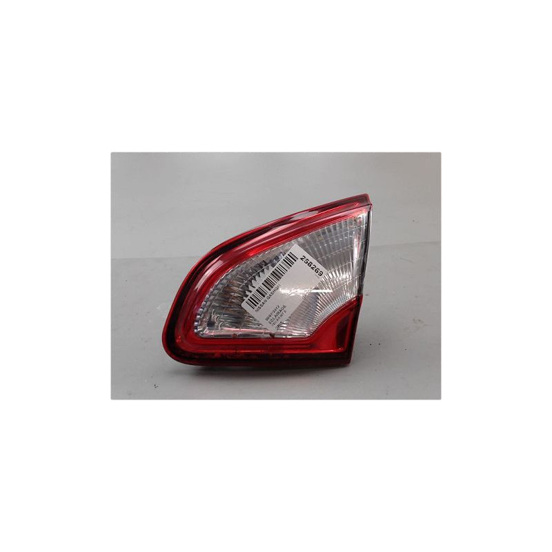 FEU ARRIERE INTERIEUR DROIT NISSAN QASHQAI
