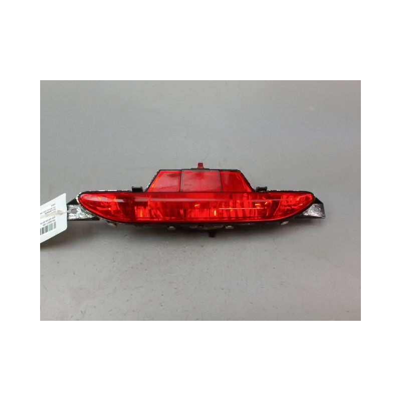 FEU BROUILLARD CENTRAL ARRIERE PEUGEOT 208