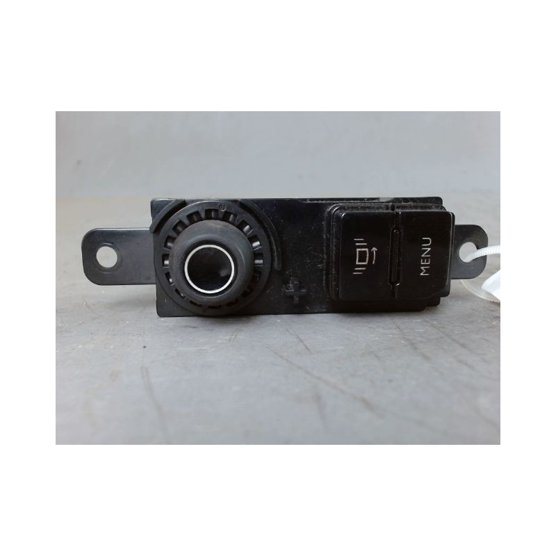 COMMANDE GPS PEUGEOT 208