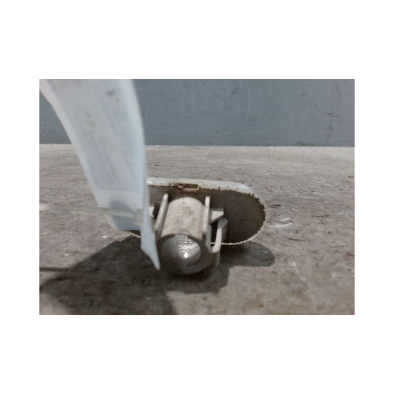 REPETITEUR AILE DROIT RENAULT KANGOO