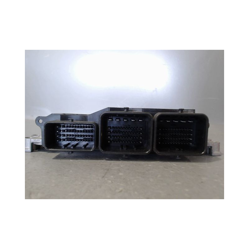 CALCULATEUR MOTEUR PEUGEOT 207 2011-
