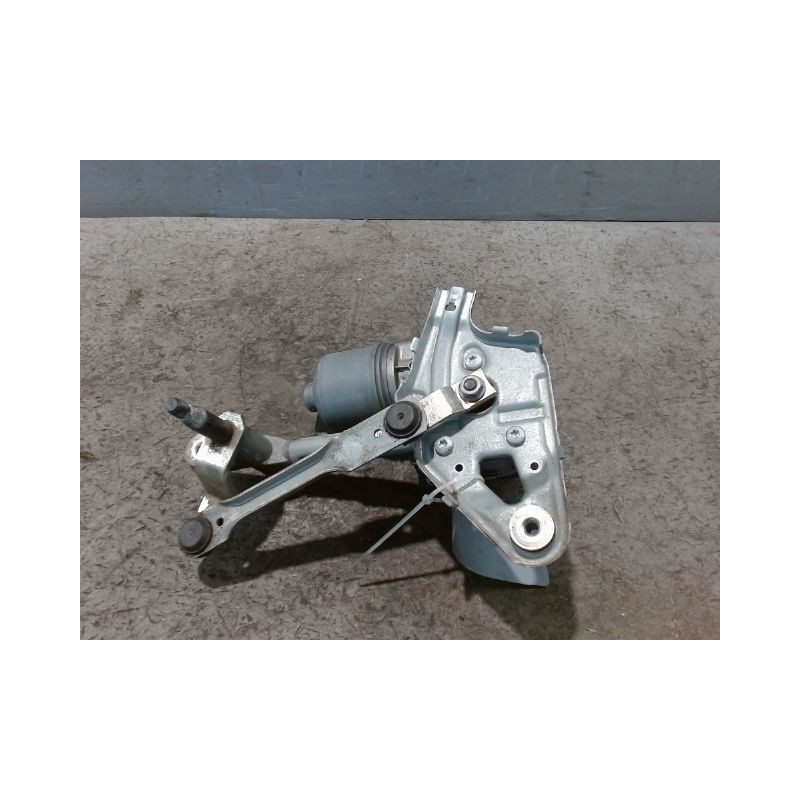 MOTEUR ESSUIE-GLACE AVD PEUGEOT 3008 2009-