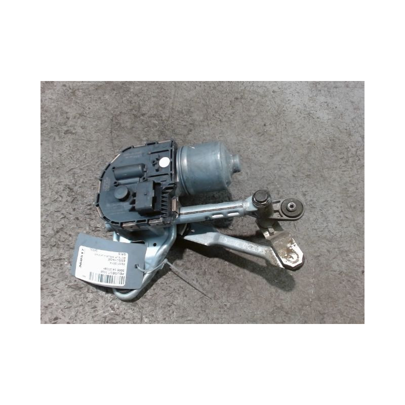 MOTEUR ESSUIE-GLACE AVD PEUGEOT 3008 2009-