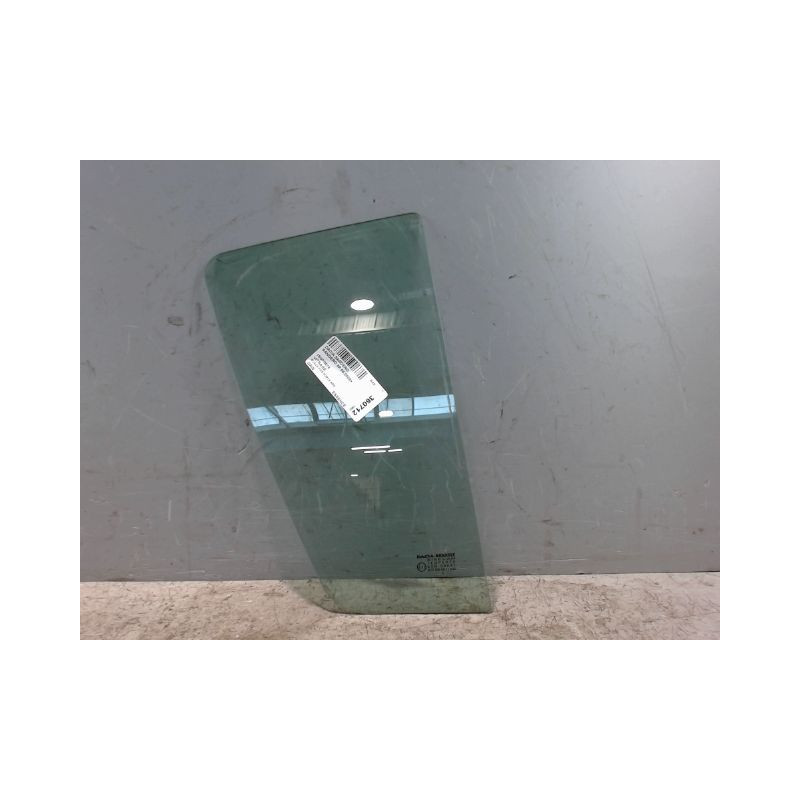 GLACE FIXE PORTE ARD DACIA SANDERO 2008-