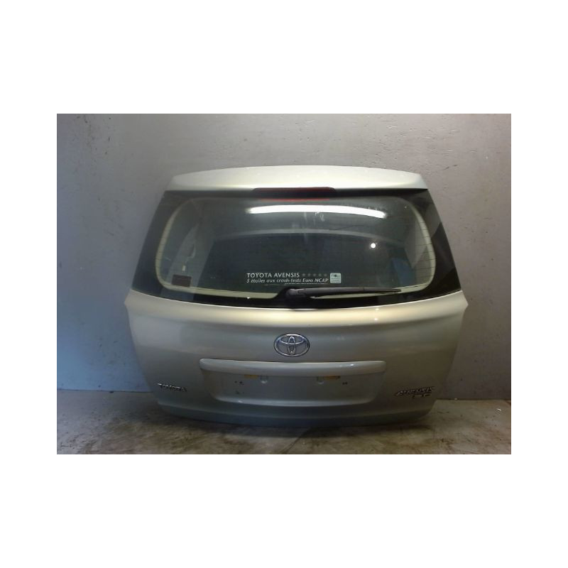 HAYON TOYOTA AVENSIS