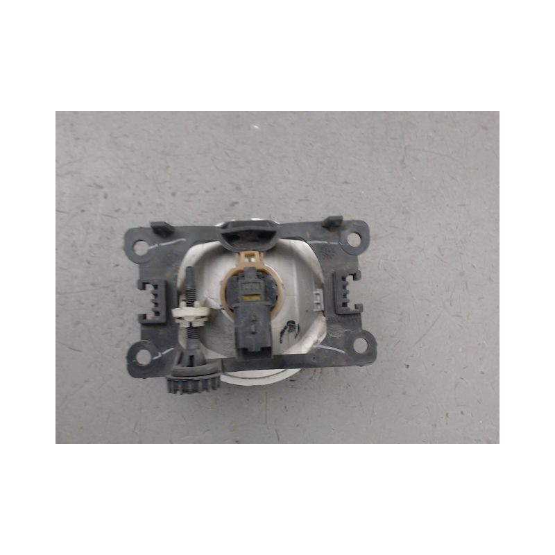 PHARE ANTIBROUILLARD AVANT DROIT PEUGEOT 3008