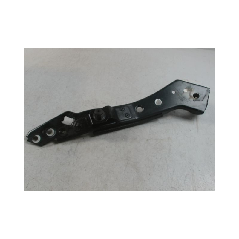 TOLE PORTE PHARE GAUCHE RENAULT MEGANE III 2008-