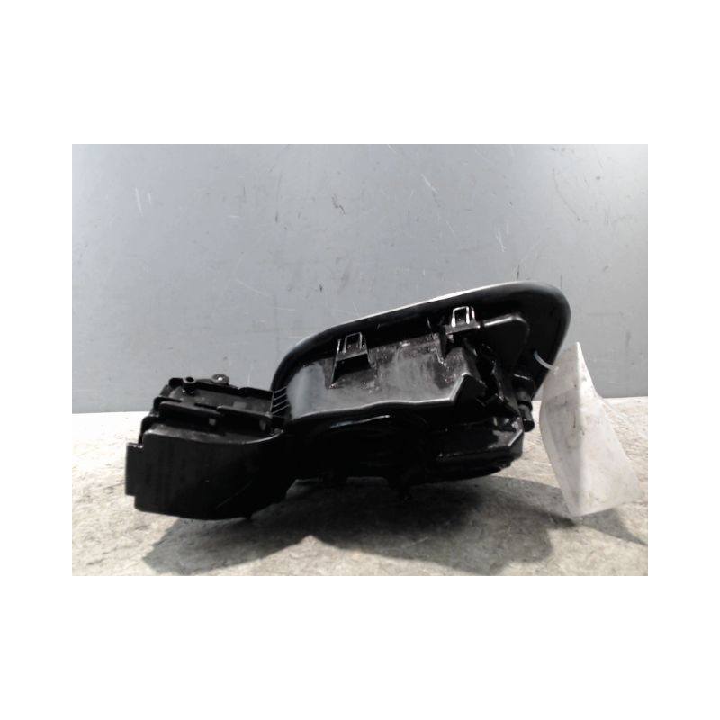 VOLET DE TRAPPE CARBURANT RENAULT SCENIC