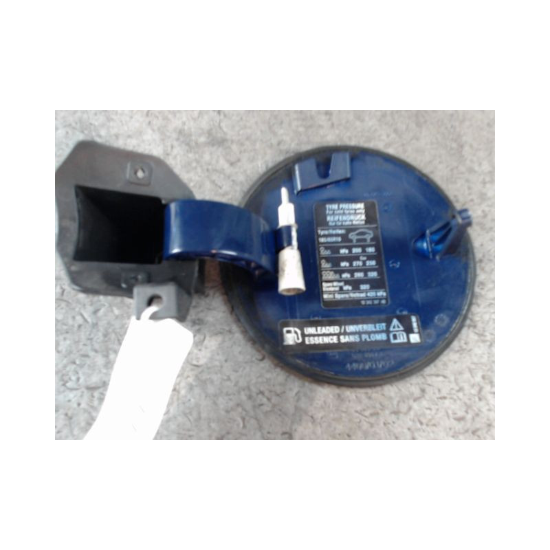 VOLET DE TRAPPE CARBURANT OPEL CORSA