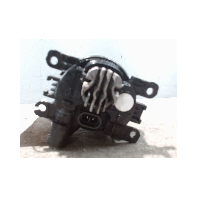 PHARE ANTIBROUILLARD AVANT DROIT RENAULT CLIO IV